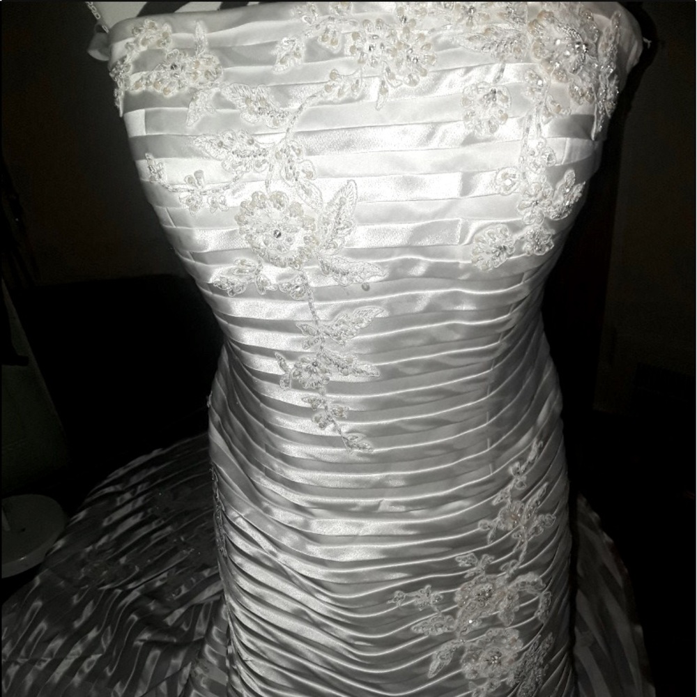 Beautiful Wedding Gown Sz.12